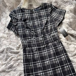 FRENCH CONNECTION | Black plaid shift dress
